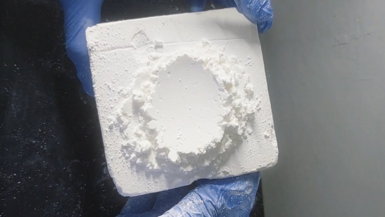 White gym chalk block topped with cornstarch crush 🤍#asmr #gymchalk 