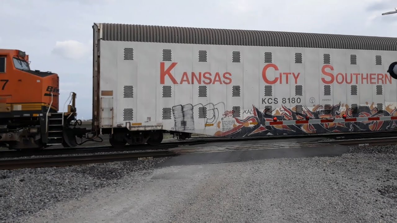 🎯🎯 Beautiful BNSF Auto Carrier!!! 👍   Magnificent variety of Rail-cars! L@@K!!