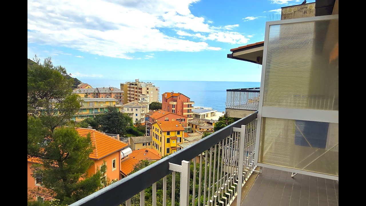 Deiva Marina fronte mare