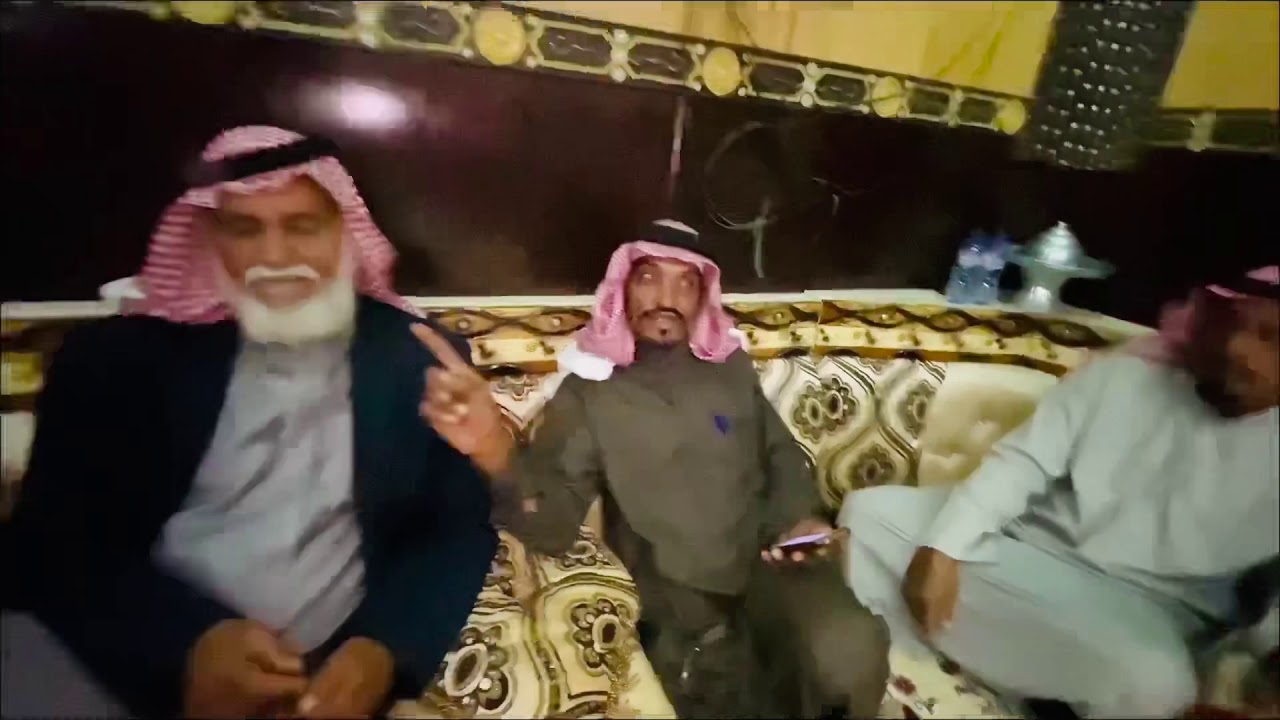 تغطية مأدبة عشاء محمد صمدان وقصيدة العنزي في ابو فايز وقصيدته وسالفته مع فهد بن ناهس بن براك