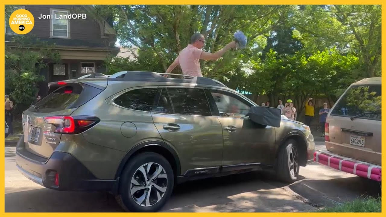 Couple hosts hilarious parallel parking competition