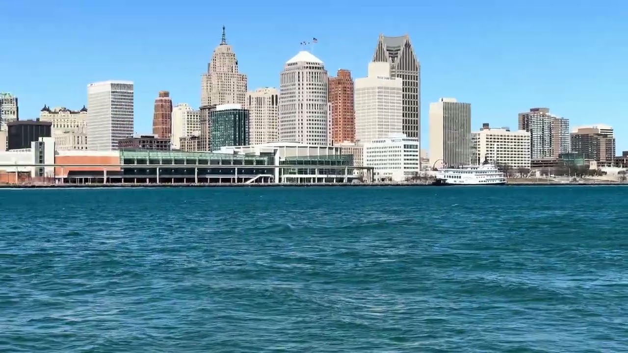 🇨🇦🇺🇸Detroit Skyline from         🇨🇦 Windsor Waterfront | Detroit River #shorts