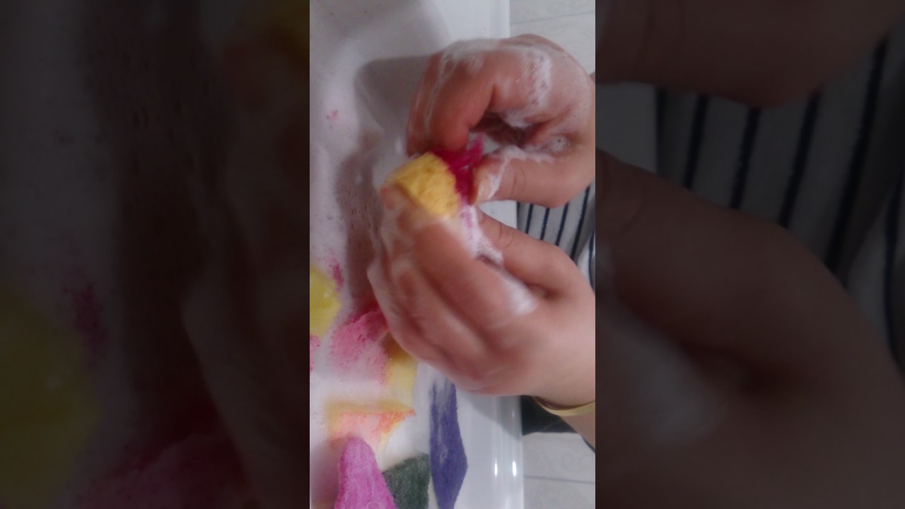 Asmr sponge foaming, scrating,tearing and relaxing ☺