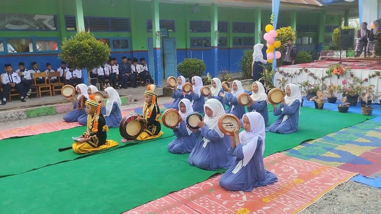 Dzike Rabana Khas Kerinci acara PENSI ke-1 MTsN 5 Kerinci 