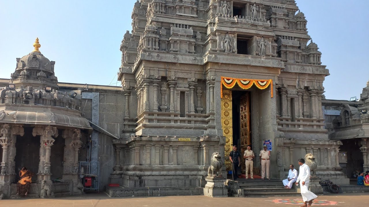 Sri Lakshmi Narasimha Swamy Devasthanam - Yadagirigutta - Telangana.