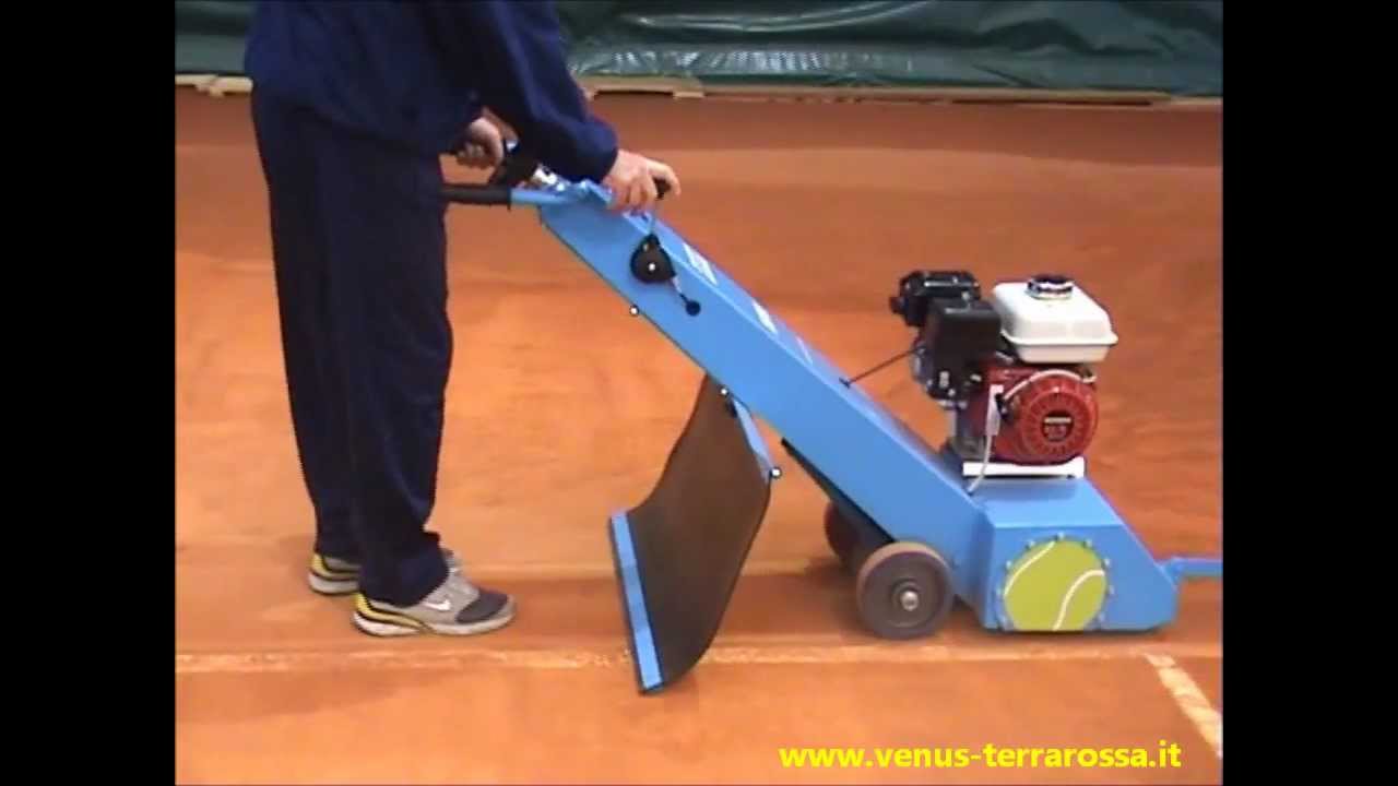 venus on Tennis synthetic and classic clay and hartru courts maintenance machine