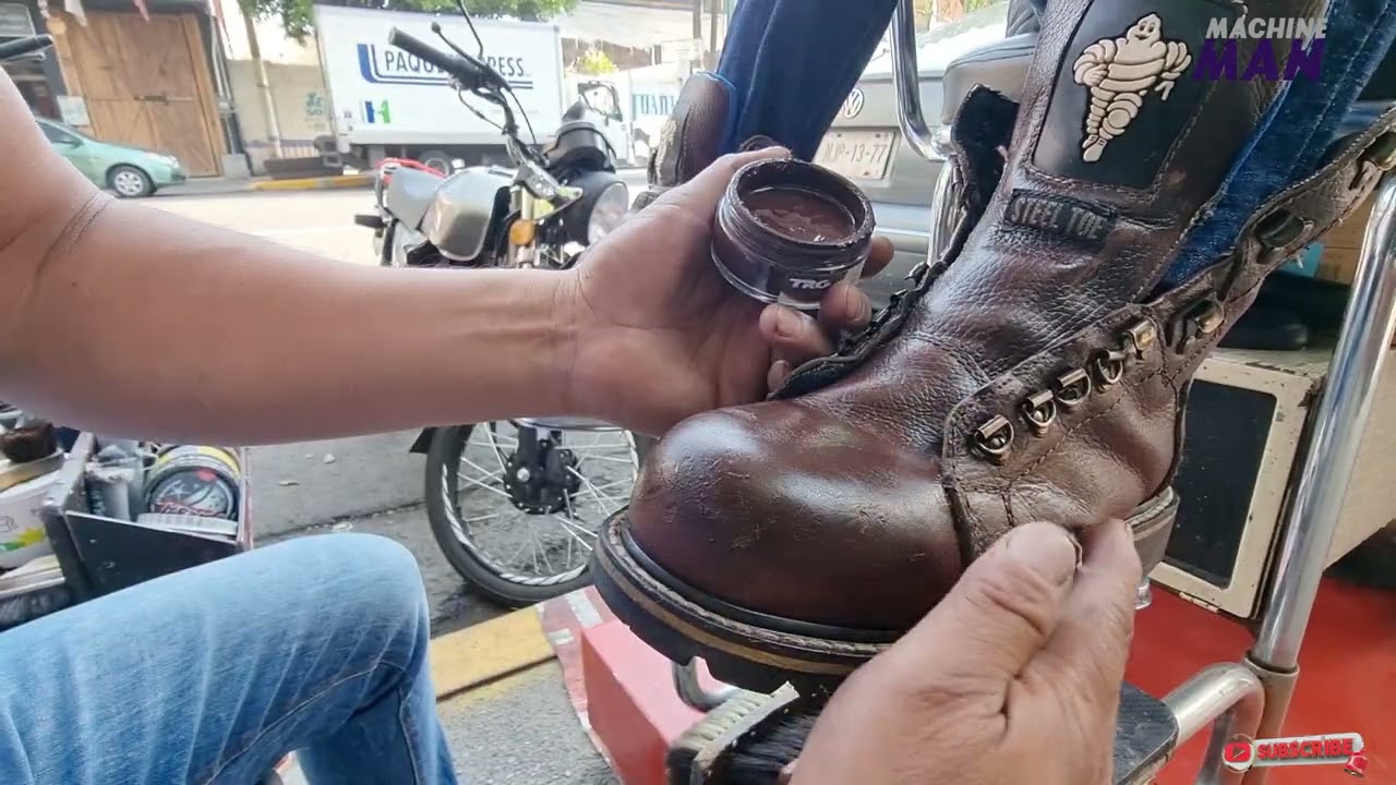 SHOESHINE RENEWAL OF OLD LEATHER COLORED BOOTS WITH OINTMENT RESULT OF TEN
