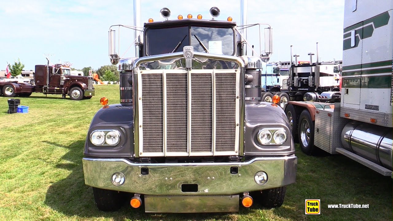 1982 Kenworth W900 Classic Truck - Walkaround Exterior Interior Tour - 2021 Clifford Truck Show