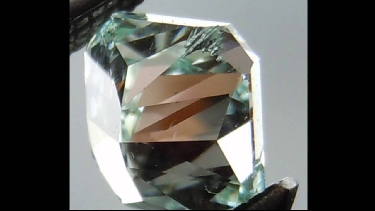 Fancy Intense Blue-Green Diamond- Remarkable color R4913