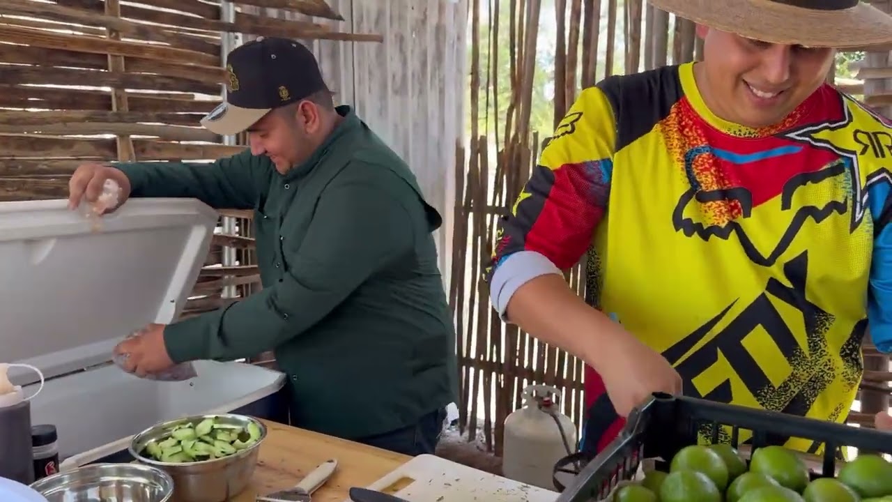 La inauguración de mariscos el primazo del compa maleno 