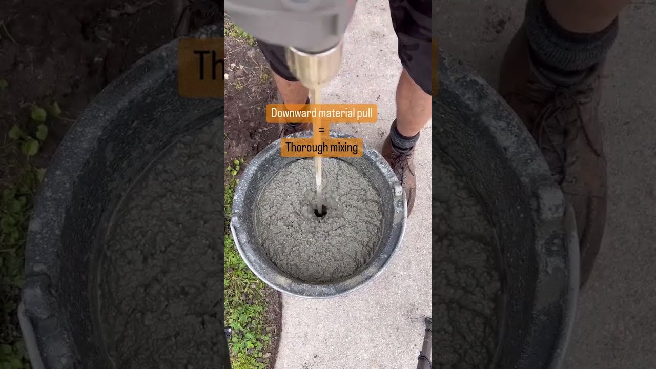 Mix an 80lb bag EASY + QUICK + NO SPLATTER 🤯 #drywall #tools #shorts