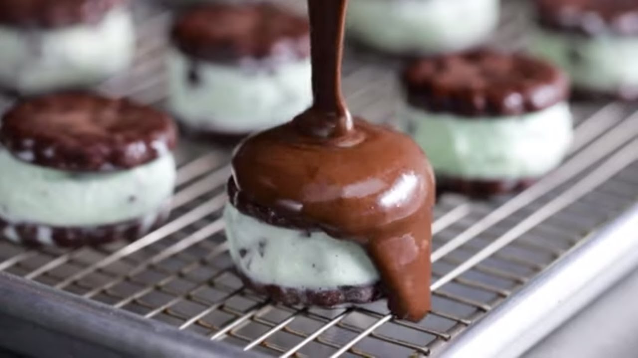 7 Recipes That Prove Mint and Chocolate Are the Best Flavor Combo!