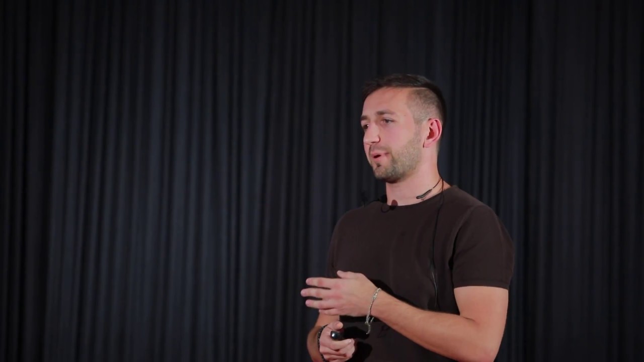 Travelling the world | Sal Lavallo | TEDxTKMCE