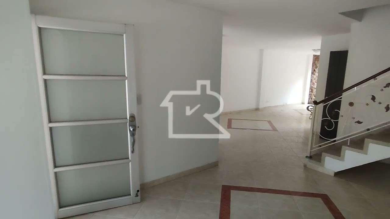 AV  LIBERTADORES - Casa en Venta