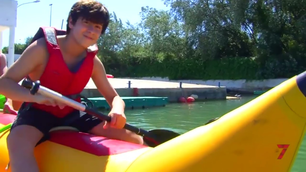 Vivir de Cerca (7TV Andalucía) - Aprende a través del Surfing