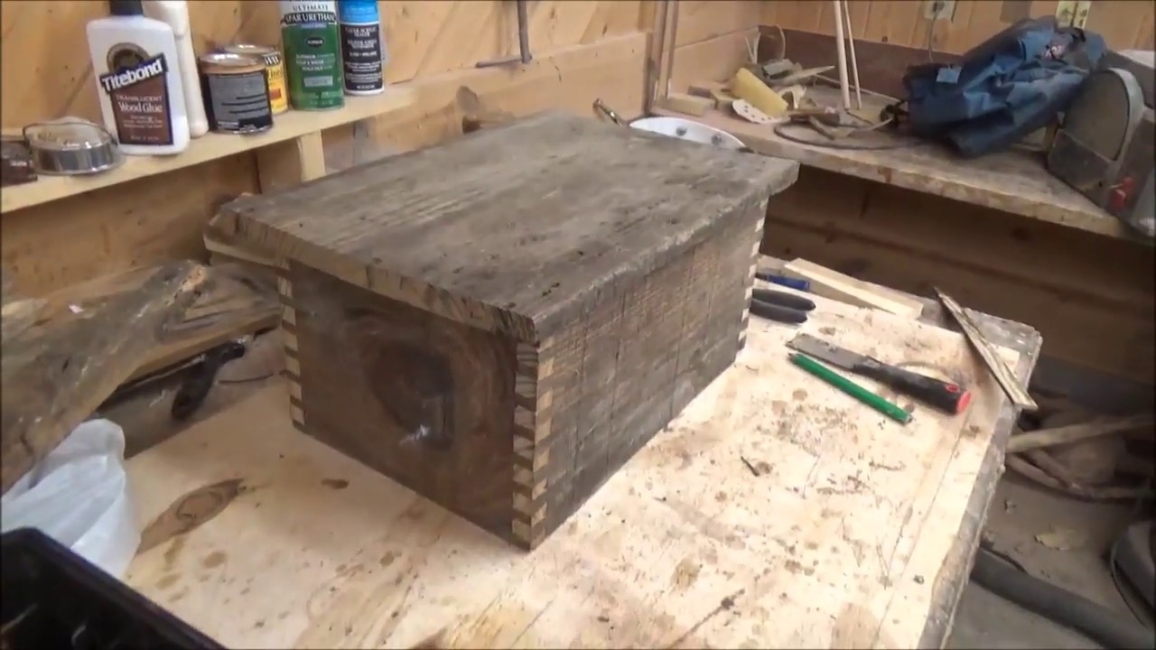 THE WORKSHOP. Dovetail Box. Antique looking. Old Growth Southern Yellow Pine. Dovetail Jig.