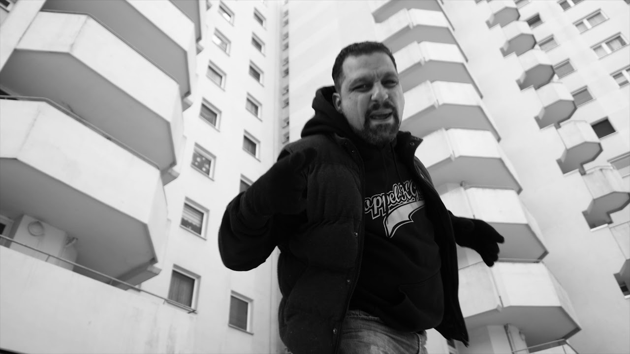 P.M.B. feat. Bacapon - Für die Familie