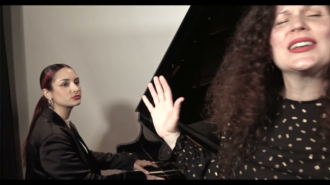 Si un Milagro (versión acústica), Eva Moreno