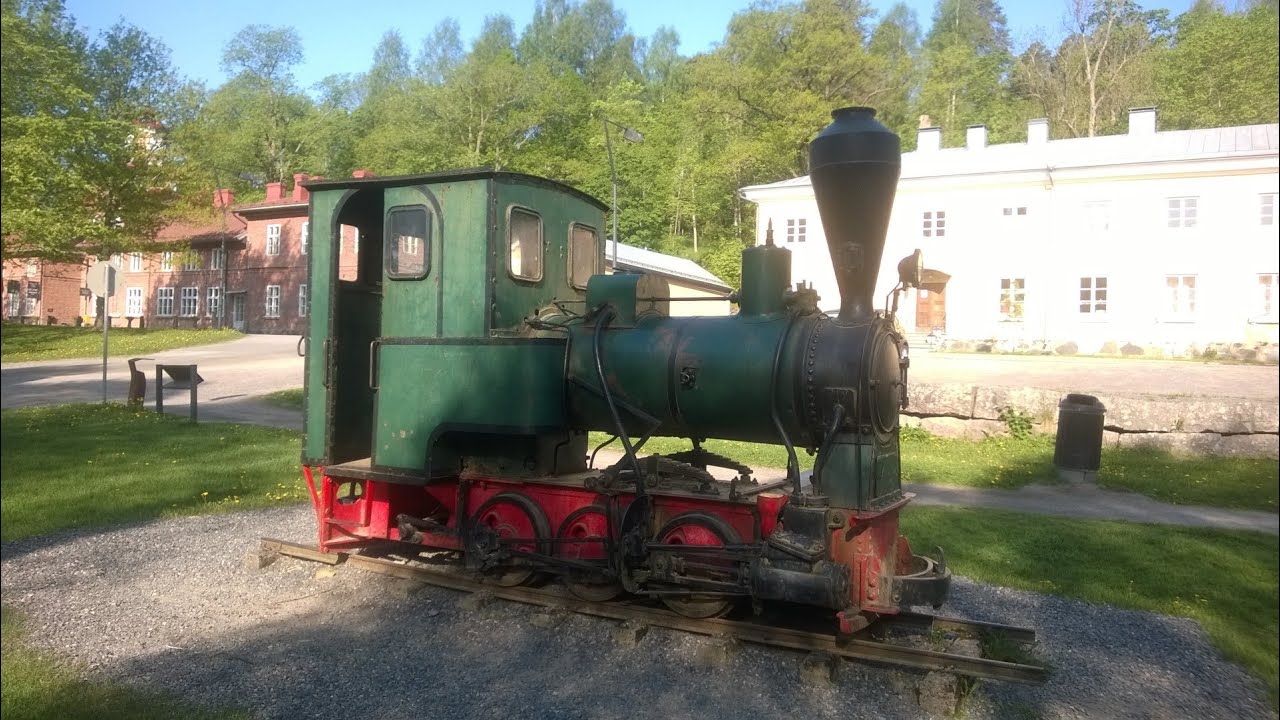 120 year old locomotive 