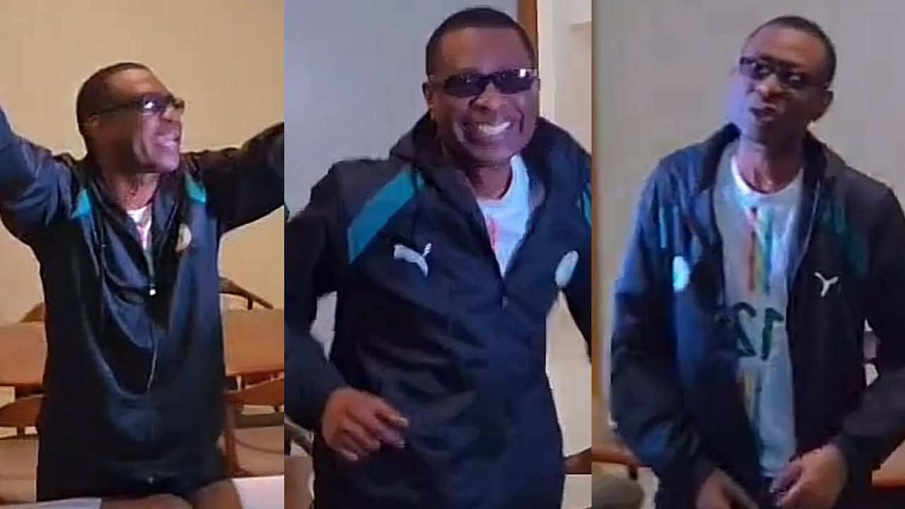 Le jubilé de Youssou Ndour après le match Senegal vs Maroc…« Sadio mané dou niittt..