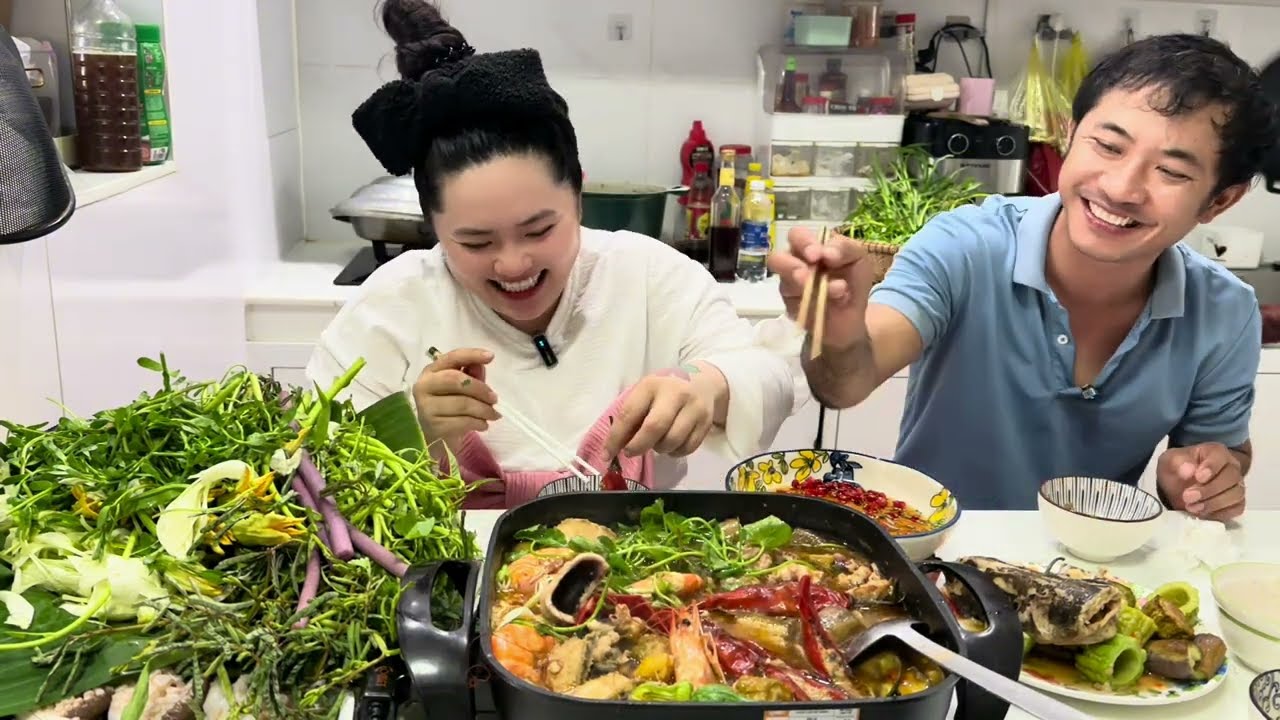Ăn lẩu mắm miền tây full toping ..nghe mẹ kể về người xưa