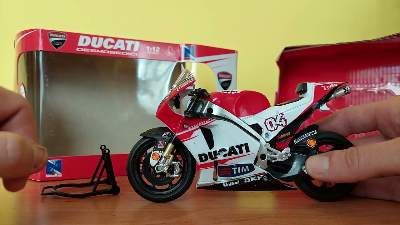 New Ray 1:12 Ducati Desmosedici Andrea Dovizioso#newray