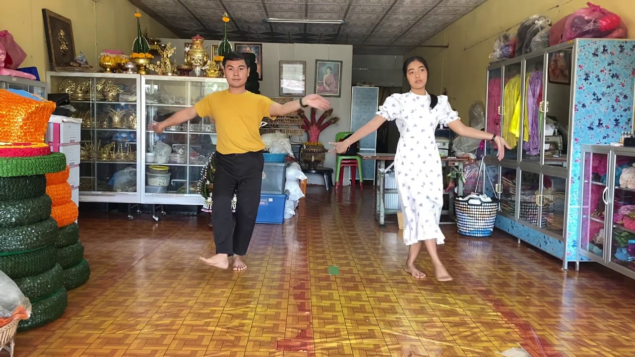 รำบูชาพระพิฆเนศ ลายเพลง(by ต้นรัก ศิลป์เศียรเกล้า)