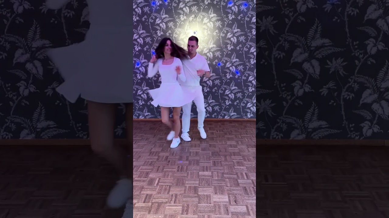 Discofox beste Figur der Welt😍 wer wei&szlig; wie sie hei&szlig;t ? 🤯#discofox #tanzen #tanzschule
