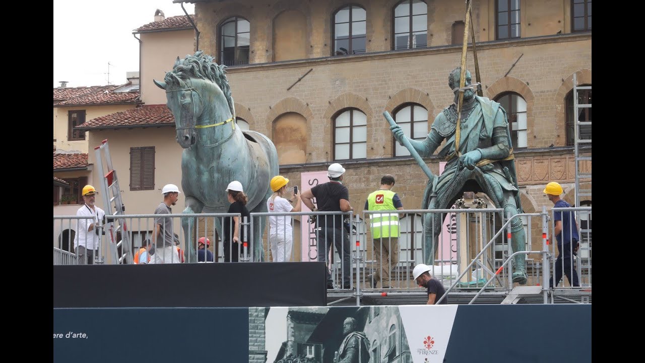 Giambologna's statue of Cosimo I in Florence's piazza della Signoria dismantled for restoration