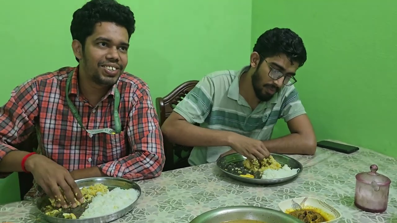 সবাইকে দোল পূর্ণিমার শুভেচ্ছা /কে একাএকা মুখে আবির মাখামাখি করল 