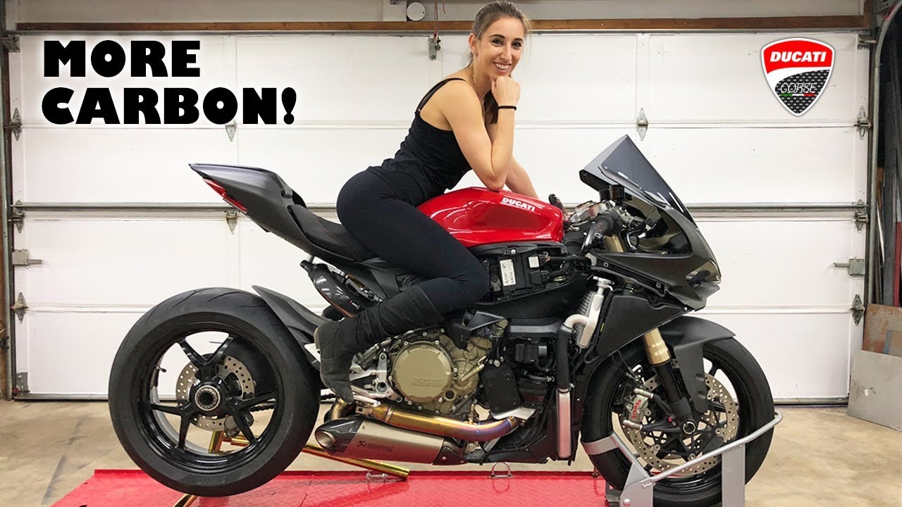 1299 Panigale With Full Carbon Tail Section!!!