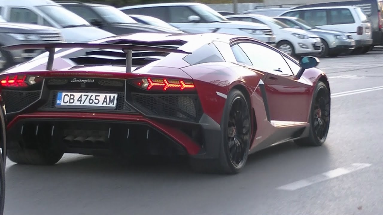 Chasing Lamborghini Aventador LP750-4 SuperVeloce