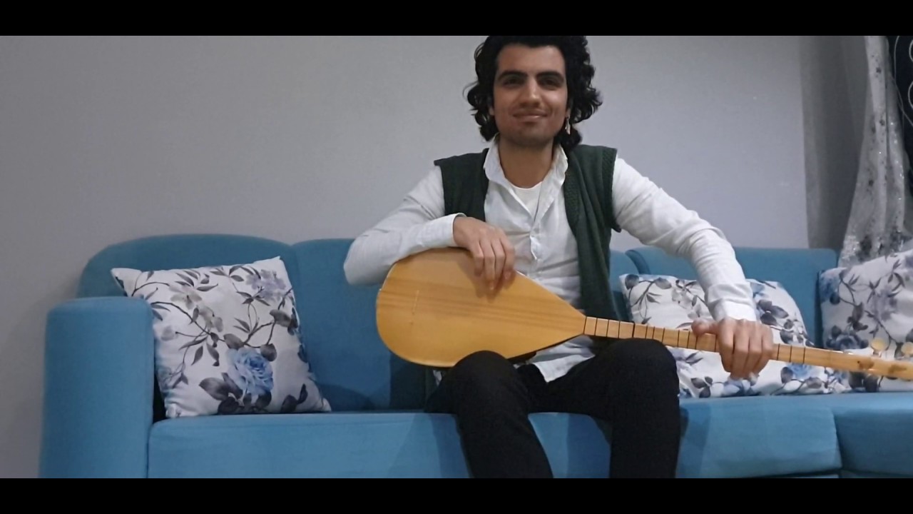 Bağlamayla akor, şarkı söyleme ve solfej  (1. Karanfil eker misin)