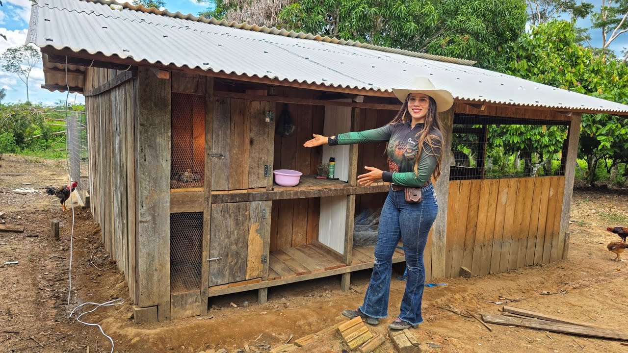 CONSTRUIMOS OS PINTEIROS NO NOSSO GALINHEIRO!  @XINGURUSTICO 