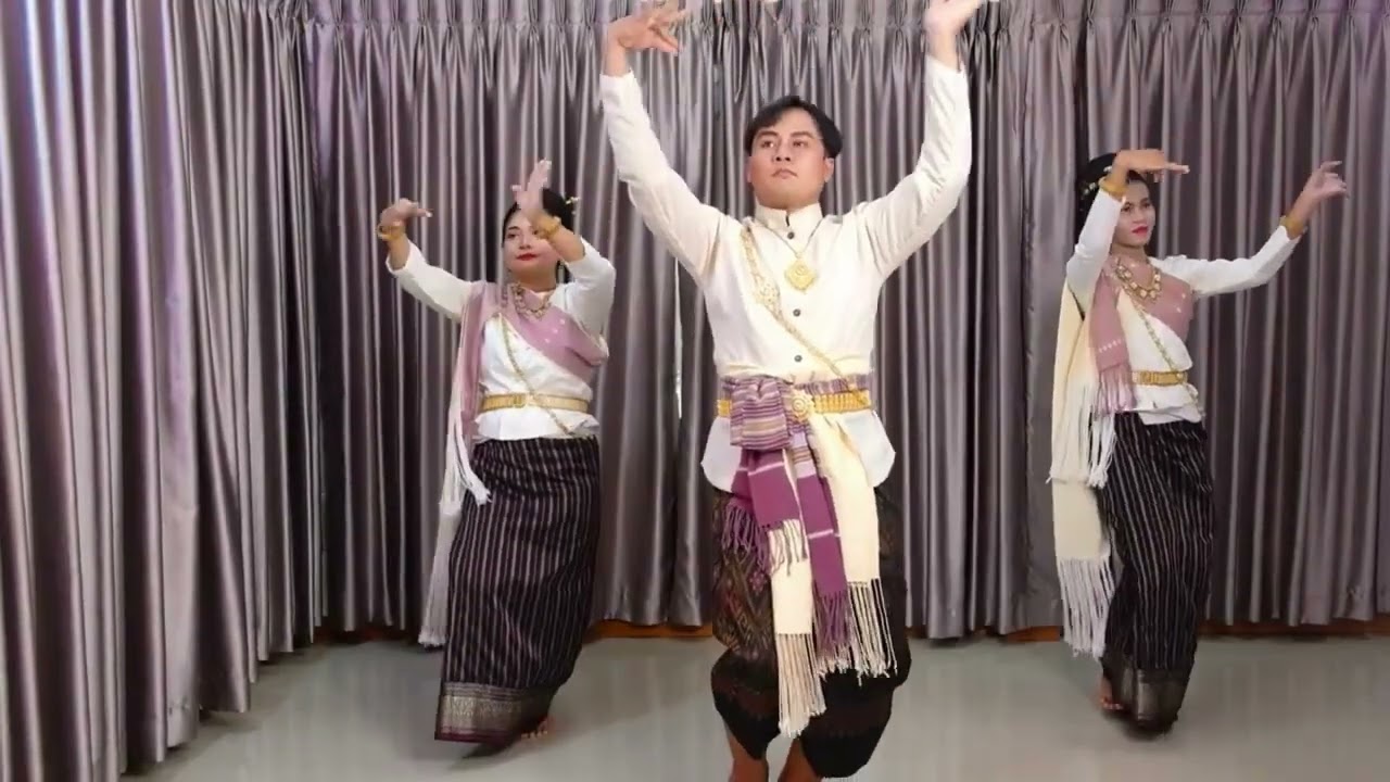 ตัวอย่างท่ารำแบบกลับด้าน ลายเพลงสักการะพระครูสุขวัฒนคุณ (ศรีลา สุภูโต)