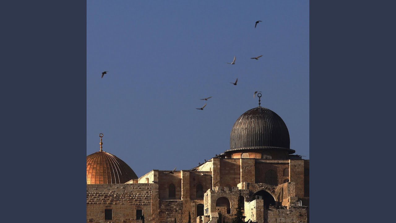 بالمصطفى والآل
