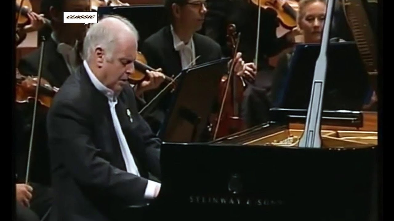 BEETHOVEN piano concerto # 5. op. 73 DANIEL BARENBOIM &ndash; Piano, Royal Orch. Denmark
