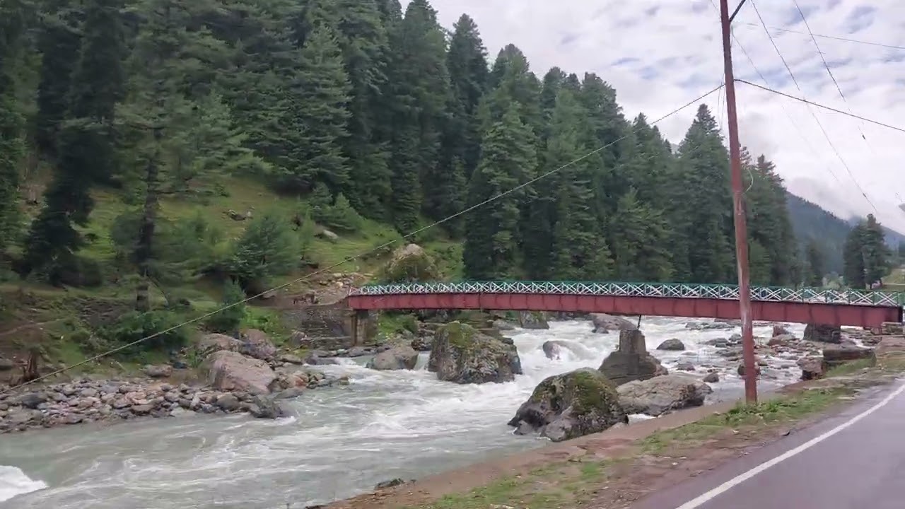 On the way to Khasmir Pahelgam 
