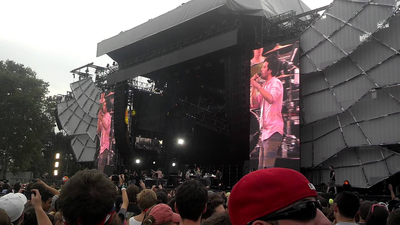 Passion Pit - Take A Walk (Live @ Made In America Festival 2012)