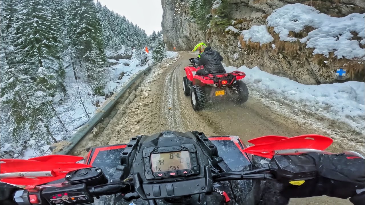 CONTINUAM TRASEUL PE MUNTE SPRE PADINA PEȘTERA 💯❄️ *nea Sebi a preluat vlogul*