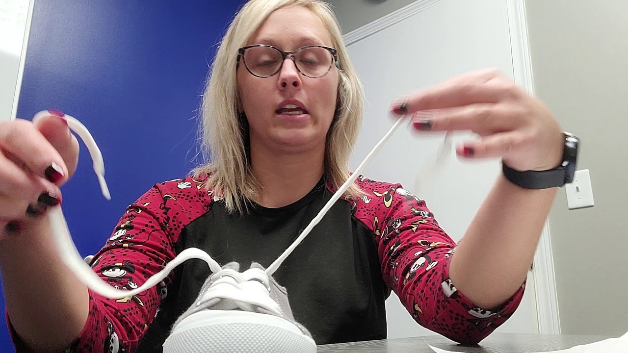 Task analysis for tying shoe