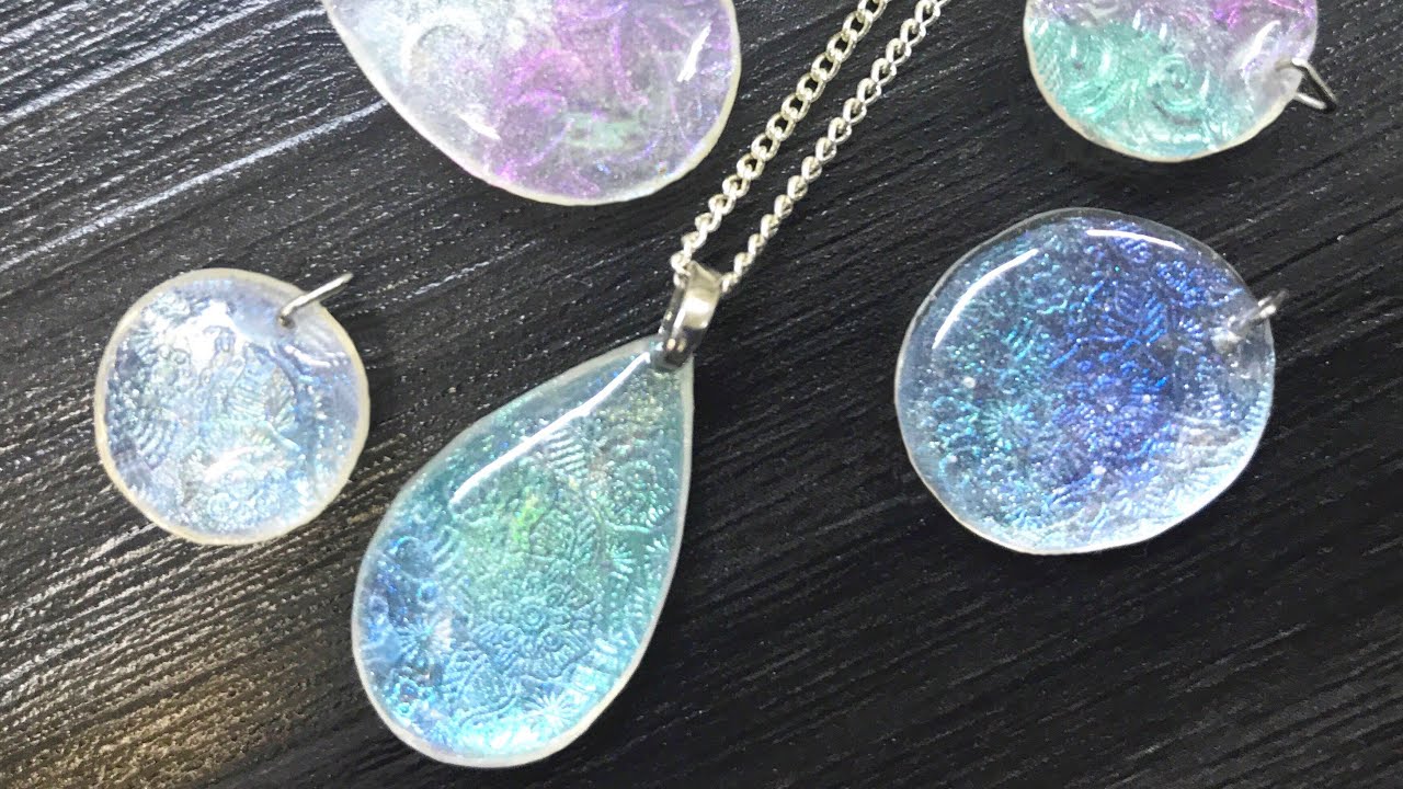【UVレジン　100均】エンボス柄アクセサリー作ってみました♡ UV resin  Embossed pattern accessories