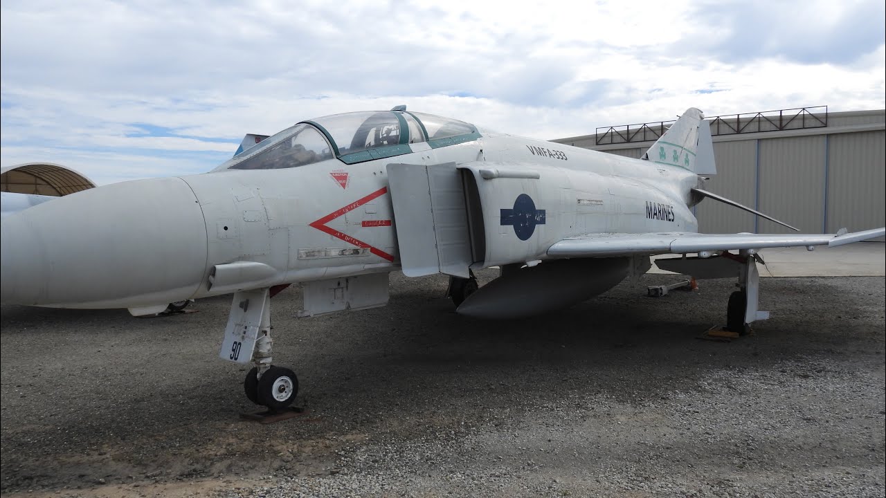 Fast Planes & Vintage Cars - The Estrella Warbirds Museum