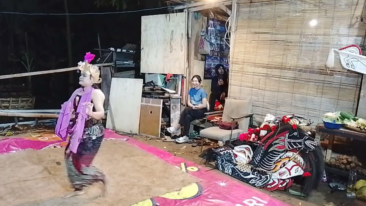 Pangkur Lombo Versi Angklung Kuda Lumping Turonggo Laras Mekar Budoyo 