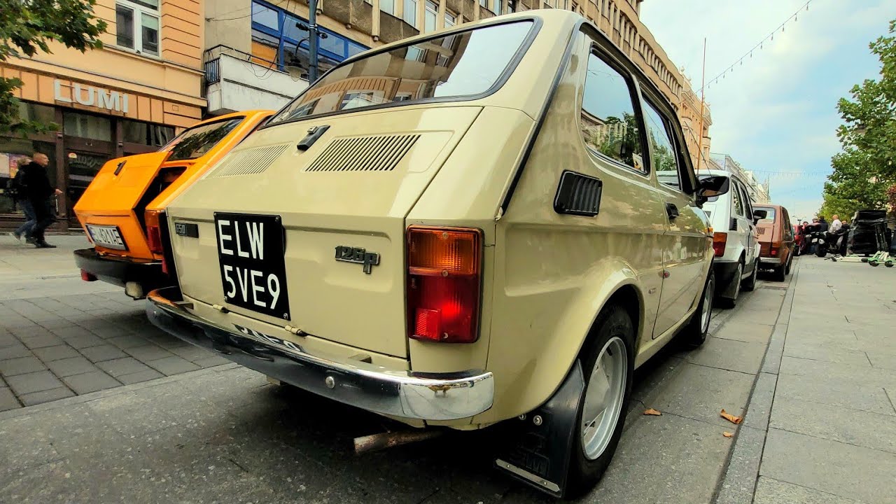 Od nowości w rodzinie i cały w oryginale! Fiat 126p 1978 Łódź Piotrkowska 24.09.2022