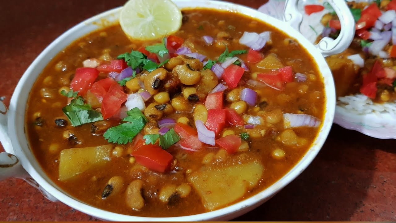 Delicious Lobia Curry | लोबिया की मसालेदार करी | सादी दाल से बोर हो गए हैं तो बनाइये चटपटा लोबिया