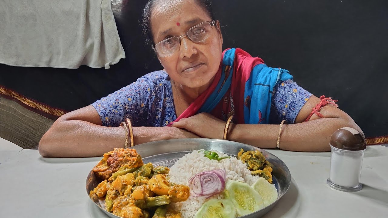 BIG BITE EATING RISE 😋 FISH CURRY KUM PUISAKH CURRY UCHHE KUMRO GHAT 