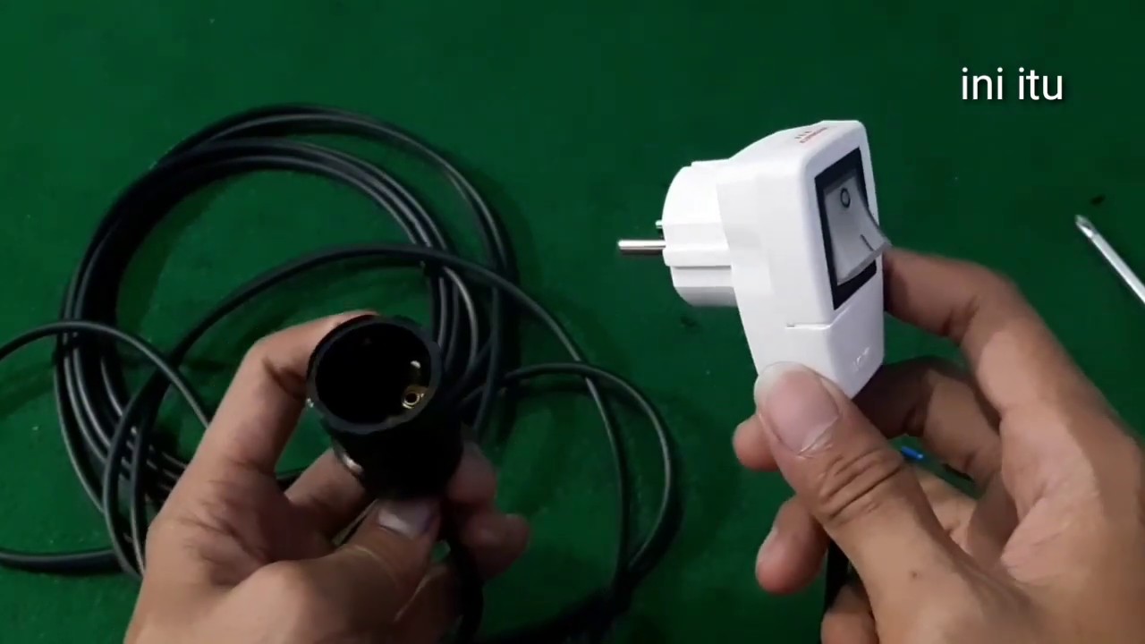 SHARING | Cara dan tips membuat merangkai steker colokan fitting lampu portable