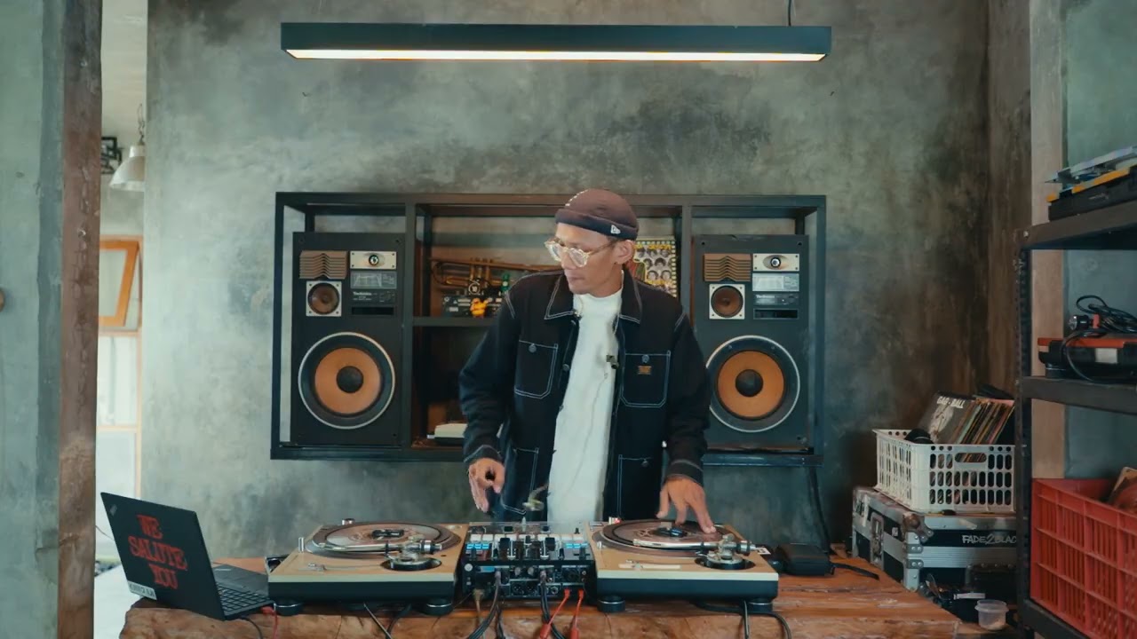 RRResonance - TUAN TIGABELAS - MOVE (REGGAE VERSION)