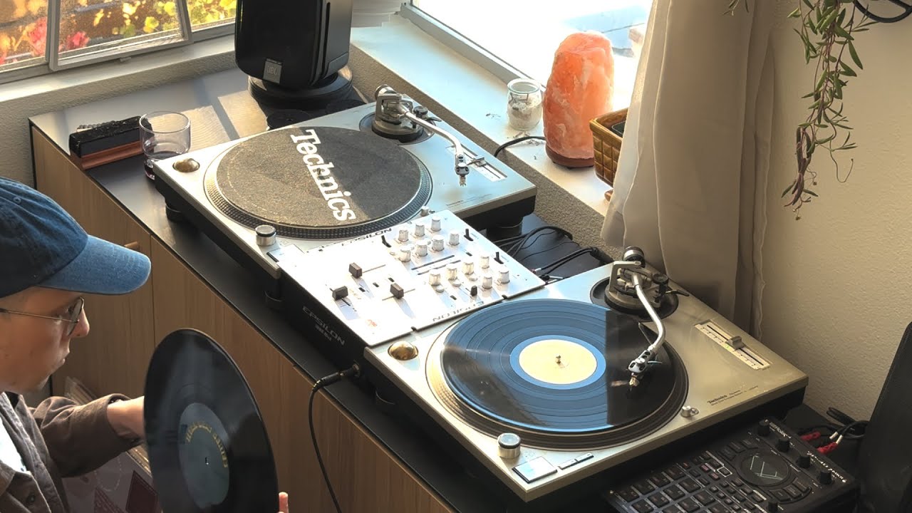 Ambient vinyl mix on a sunday afternoon